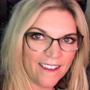 Meet your Posher, Robin